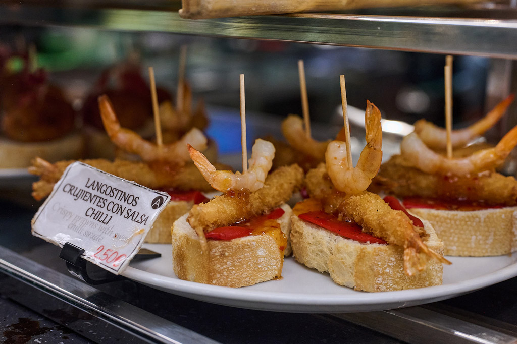 pintxos en la cervecería Arambarri en Bilbao